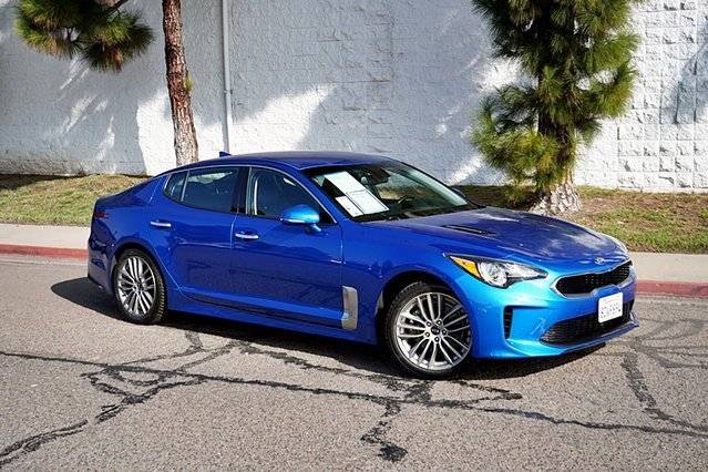 2018 Kia Stinger Base RWD photo