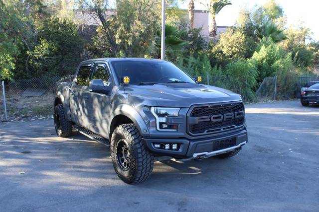 2018 Ford F-150 Raptor 4WD photo