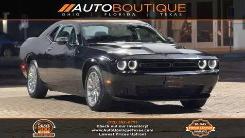 2018 Dodge Challenger SXT Plus RWD photo