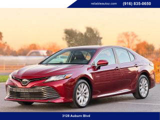 2018 Toyota Camry LE FWD photo