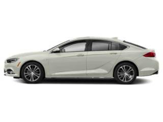 2018 Buick Regal Sportback Essence FWD photo