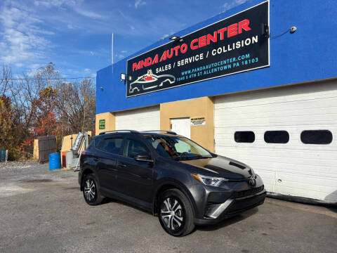 2018 Toyota RAV4 LE AWD photo