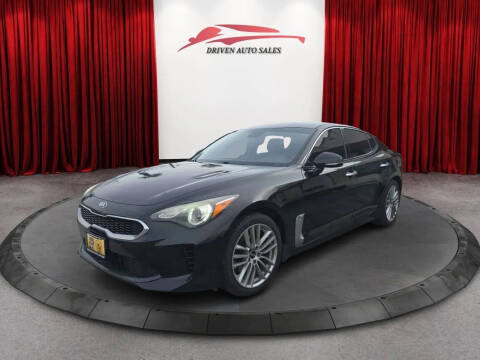 2018 Kia Stinger Base RWD photo