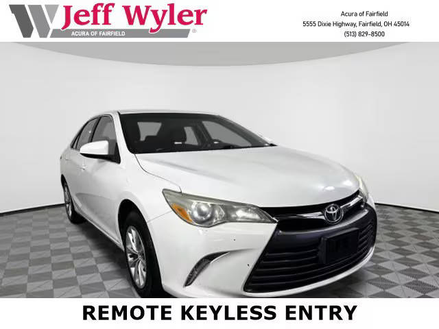 2016 Toyota Camry LE FWD photo