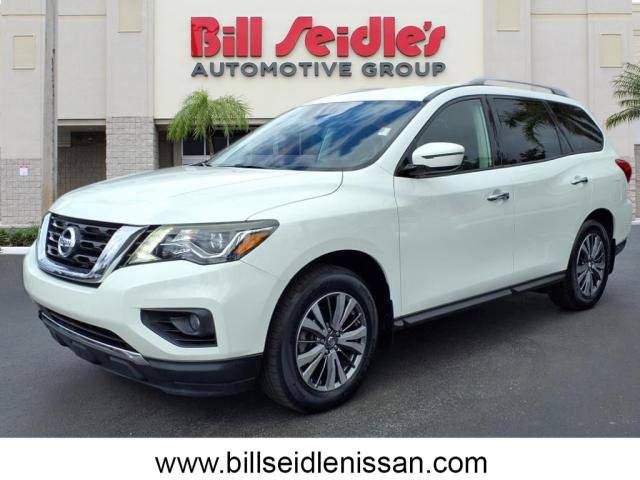 2018 Nissan Pathfinder SV FWD photo