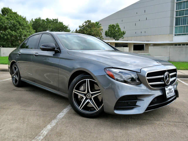 2018 Mercedes-Benz E-Class E 300 RWD photo