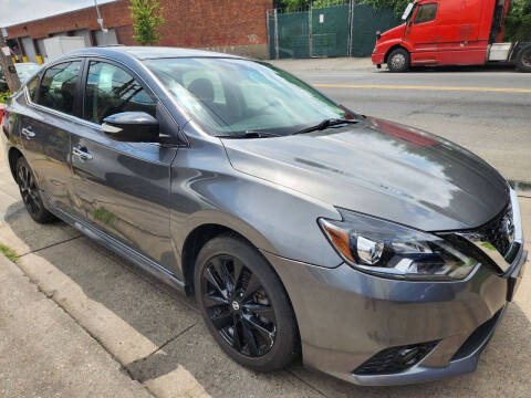2018 Nissan Sentra SR FWD photo