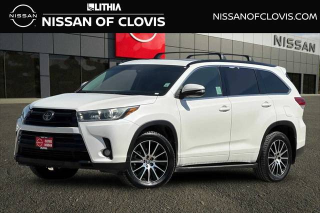 2018 Toyota Highlander SE FWD photo