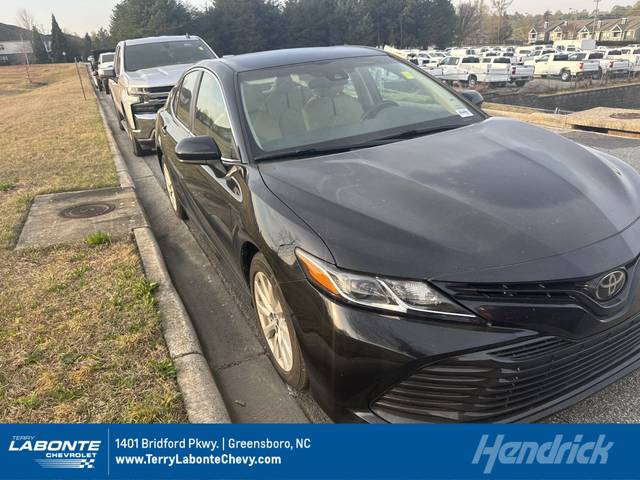 2018 Toyota Camry LE FWD photo