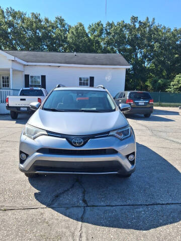 2018 Toyota RAV4 XLE FWD photo