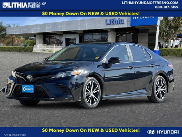 2018 Toyota Camry SE FWD photo