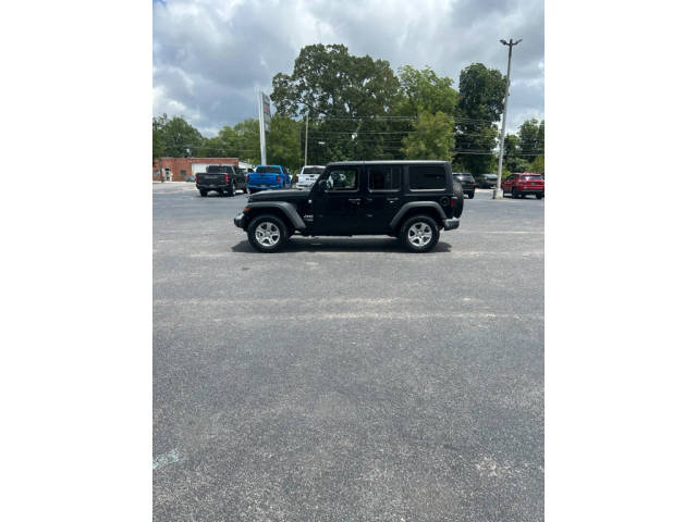 2018 Jeep Wrangler Unlimited Sport S 4WD photo