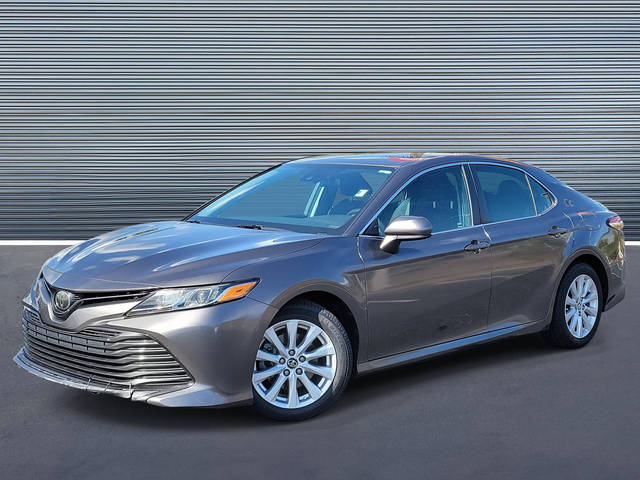 2018 Toyota Camry LE FWD photo