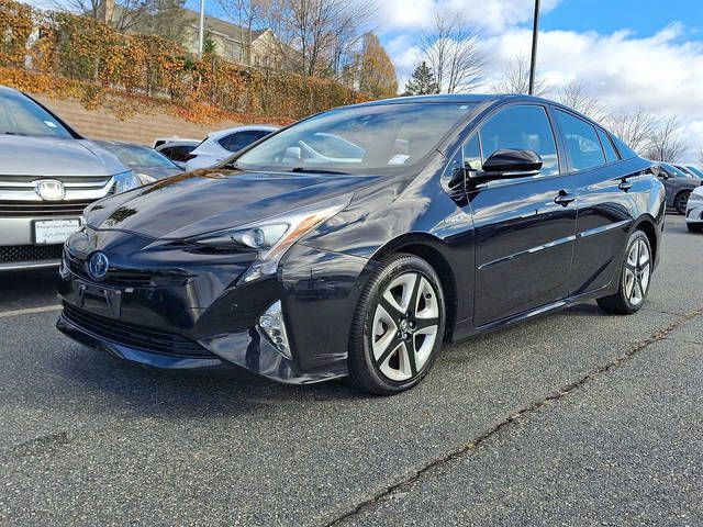 2018 Toyota Prius Four Touring FWD photo