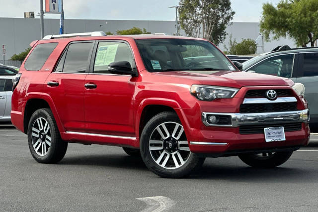 2018 Toyota 4Runner Limited RWD photo