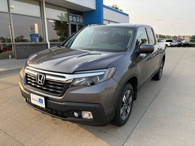 2019 Honda Ridgeline RTL-T AWD photo