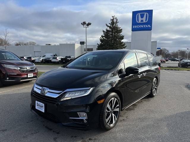 2018 Honda Odyssey Elite FWD photo