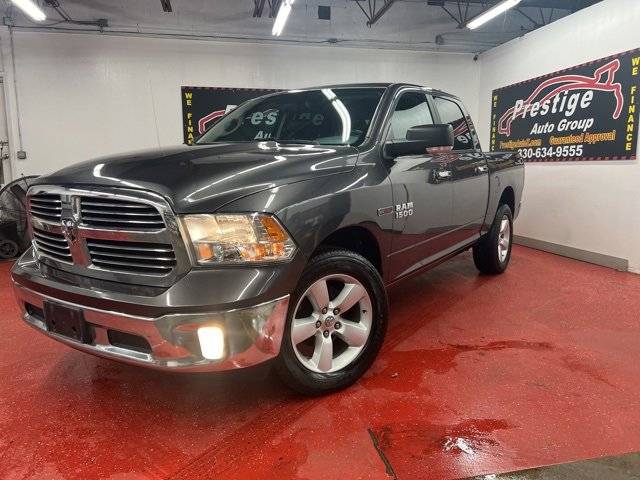 2018 Ram 1500 SLT 4WD photo