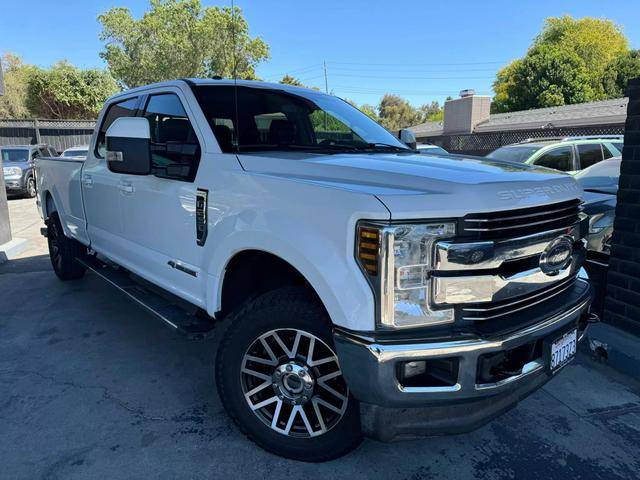 2018 Ford F-250 Super Duty LARIAT 4WD photo