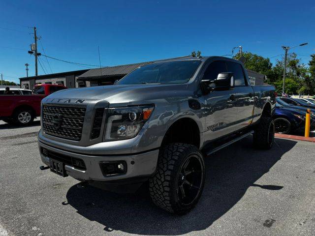 2018 Nissan Titan XD SL 4WD photo