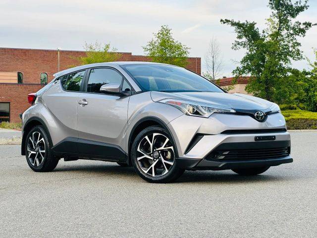2018 Toyota C-HR XLE FWD photo