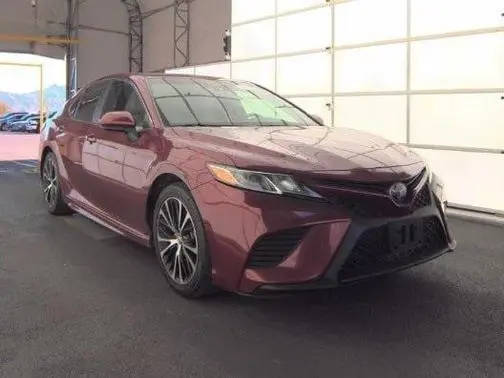 2018 Toyota Camry SE FWD photo
