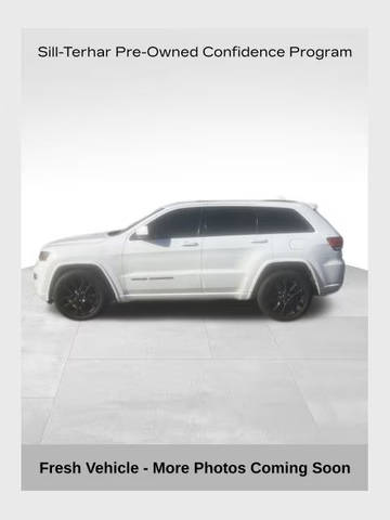 2018 Jeep Grand Cherokee Altitude 4WD photo