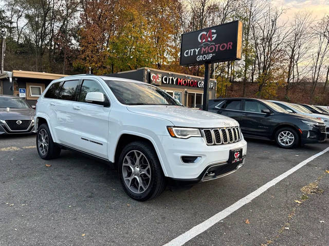 2018 Jeep Grand Cherokee Sterling Edition 4WD photo