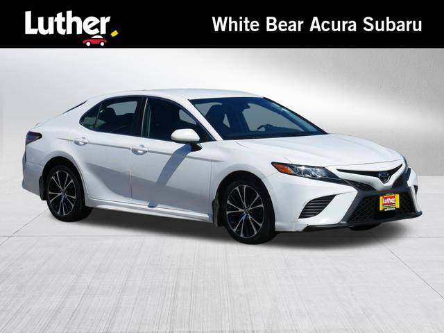 2018 Toyota Camry SE FWD photo