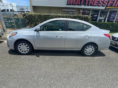 2016 Nissan Versa SV FWD photo