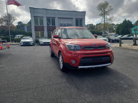 2017 Kia Soul + FWD photo