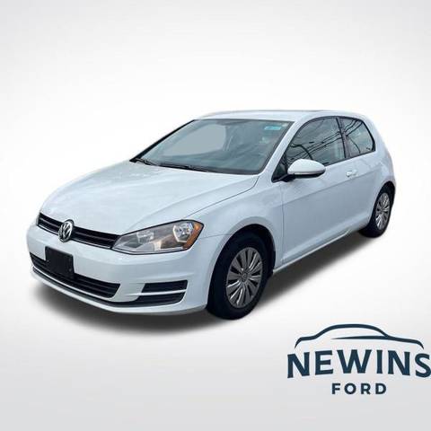2015 Volkswagen Golf Launch Edition FWD photo