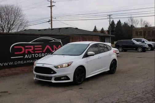 2018 Ford Focus ST FWD photo