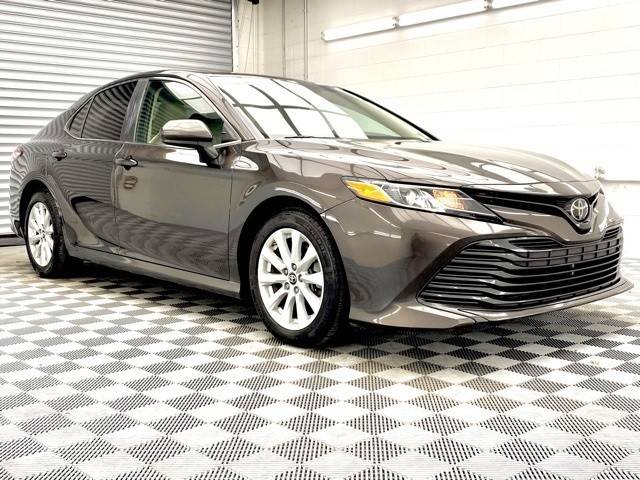 2018 Toyota Camry LE FWD photo