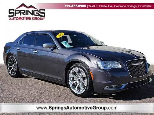 2017 Chrysler 300 300C Platinum RWD photo