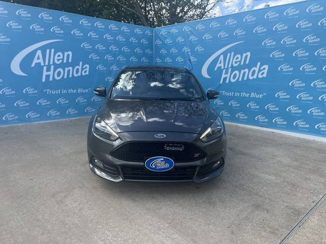 2018 Ford Focus ST FWD photo