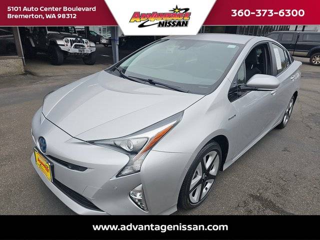 2018 Toyota Prius Three Touring FWD photo