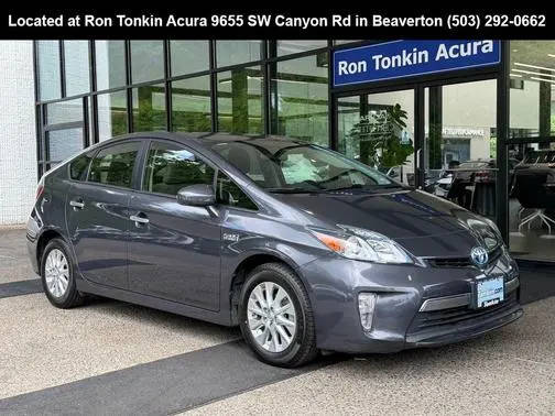 2015 Toyota Prius FWD photo