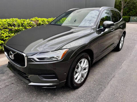 2018 Volvo XC60 Momentum AWD photo