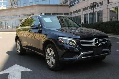 2018 Mercedes-Benz GLC-Class GLC 300 AWD photo