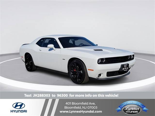 2018 Dodge Challenger R/T RWD photo