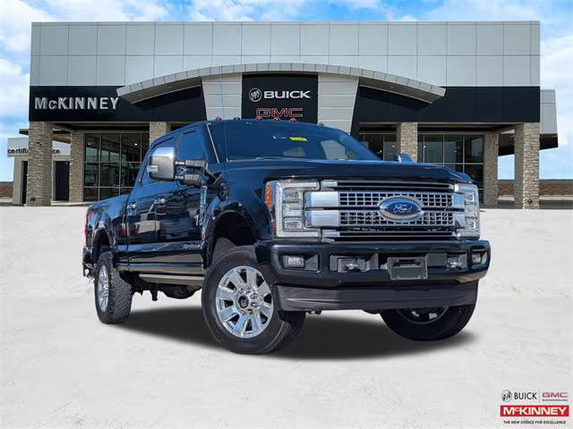 2018 Ford F-250 Super Duty Platinum 4WD photo