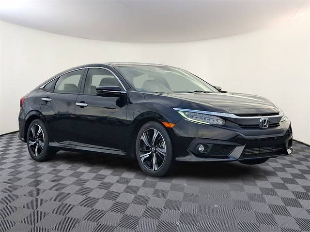 2018 Honda Civic Touring FWD photo