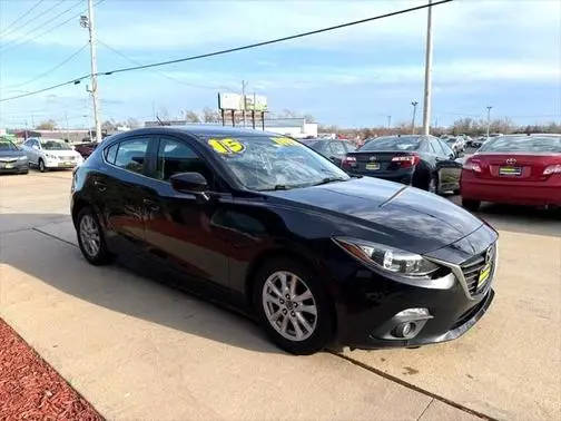 2015 Mazda 3 i Touring FWD photo