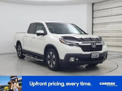 2019 Honda Ridgeline RTL-T FWD photo