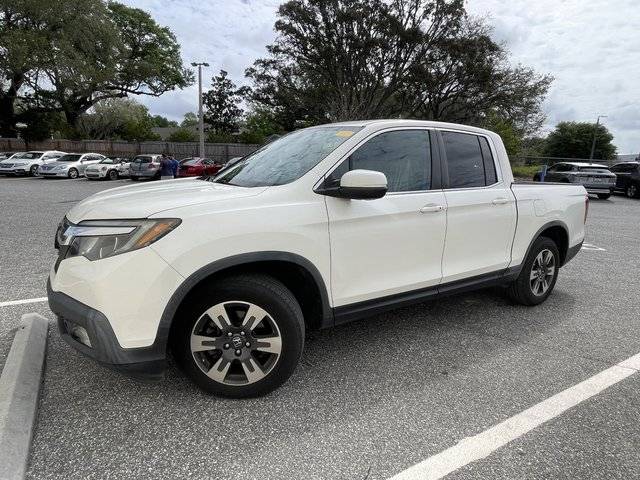 2019 Honda Ridgeline RTL-T FWD photo