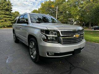 2017 Chevrolet Suburban Premier 4WD photo