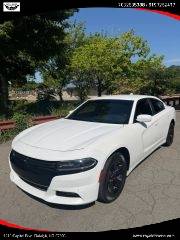 2017 Dodge Charger SXT RWD photo
