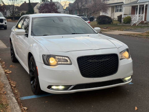 2017 Chrysler 300 300S RWD photo