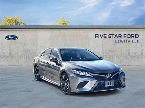 2018 Toyota Camry XSE FWD photo